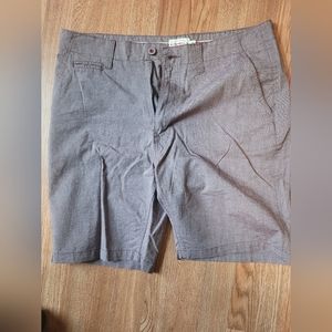 Cromwell Gray Maroon Lightweight Shorts Size 34